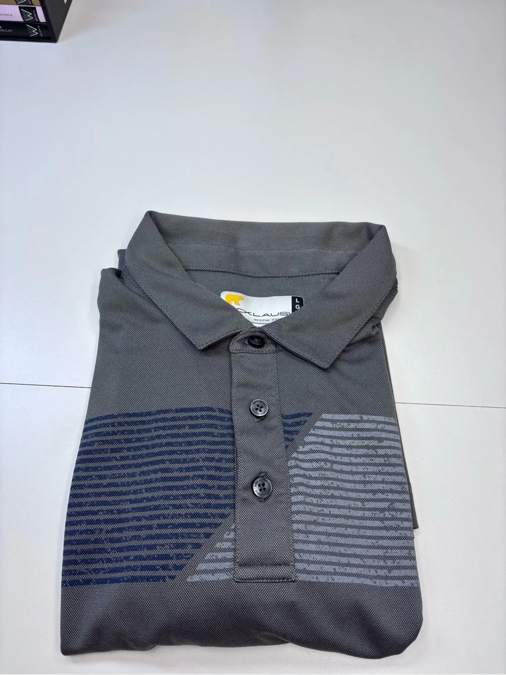Men's Gray Short-Sleeve Performance Golf Polo with Subtle Chest Panels Size L